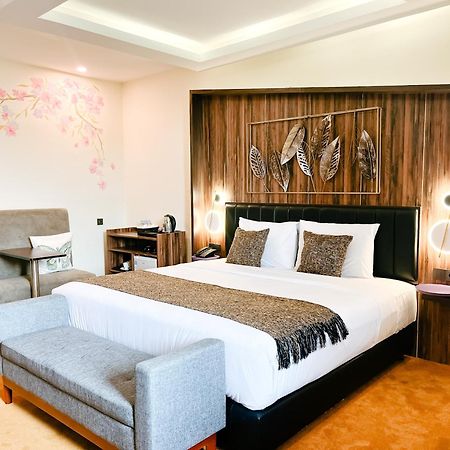 Oak Tree Urban Hotel Jakarta Exterior photo